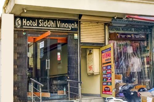 Spot On 76290 Hotel Siddhi Vinayak