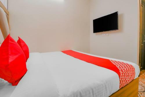 Oyo Jal138 Hotel White Western