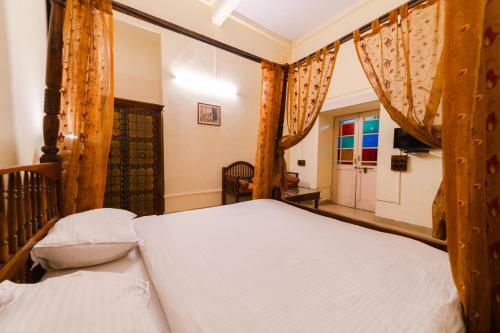 Swapnil Hotels And Resorts