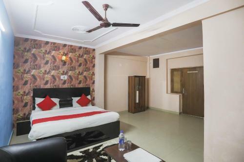 Oyo 74656 Hotel Quadis