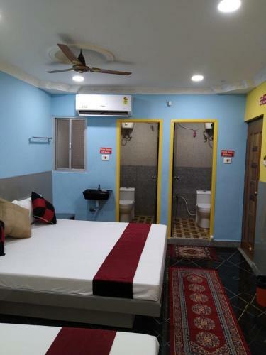 Lodge Gayathri Stay