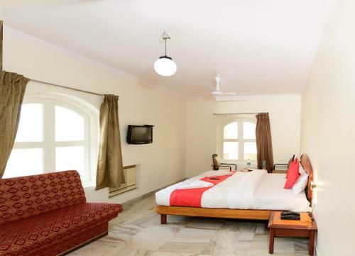 Raja Hotel
