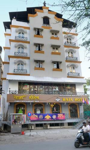 Raja Hotel