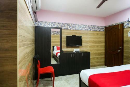 Hotel Adhi Residency Kanchipuram