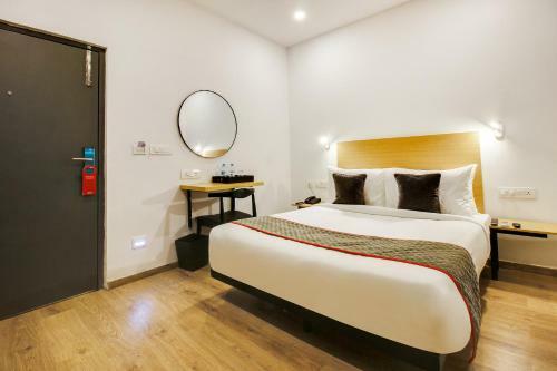 Capital O 44536 Hotel Pc Palace