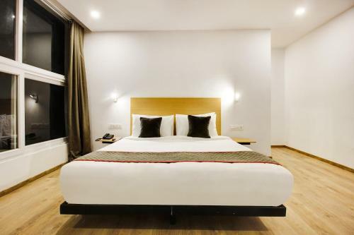 Capital O 44536 Hotel Pc Palace