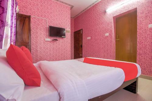 Hotel Oyo 69972 Azhagu Holiday Inn