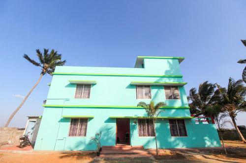 Hotel Oyo 69972 Azhagu Holiday Inn