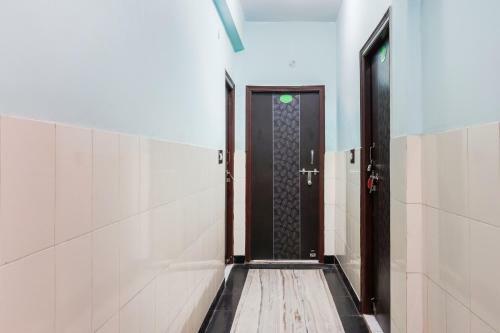 Oyo 69930 Hotel Kanha Dham