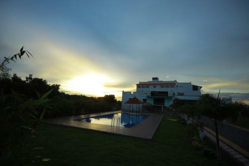 Hotel Rajeswari International