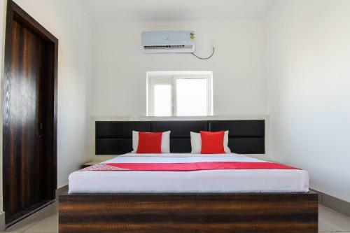 Oyo 62051 Hotel Bhardwaj