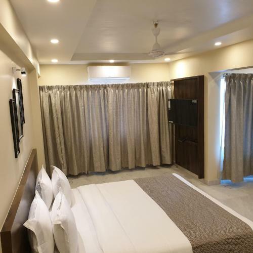 Sai International, The Hotel