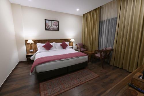 Hotel Amritara The Chateau