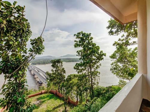 Hotel Sadashivgad Sea View Resort - Jungle Lodges