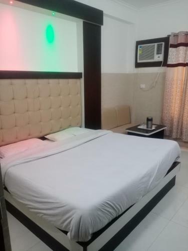 Hotel Girnar Palace Katra