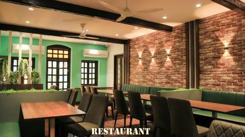 Hotel Girija