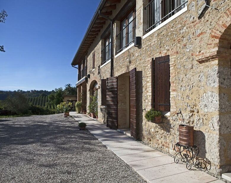 Agroturismo Azienda Agrituristica Calronche