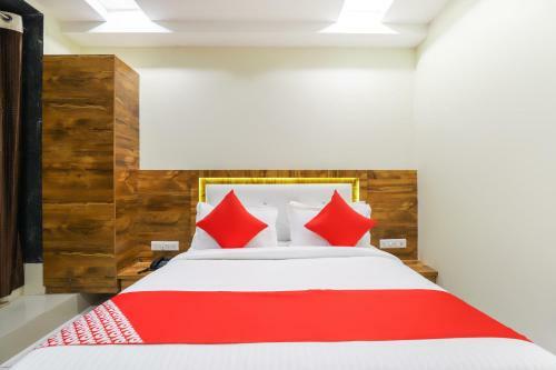 Oyo 64029 Hotel Phoenix