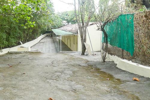 Hotel Spot On 65435 Virndavan Lodging