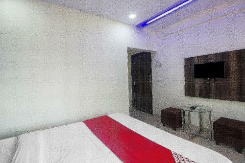 Oyo Flagship 76385 Hotel Samrat Palace - Moca