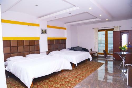 Hotel Celestial Resorts