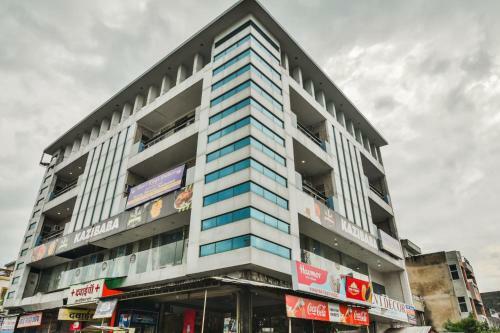 Oyo 45055 Hotel King's Palace