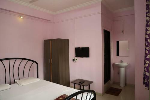 Hotel Daivik Yatri Niwas