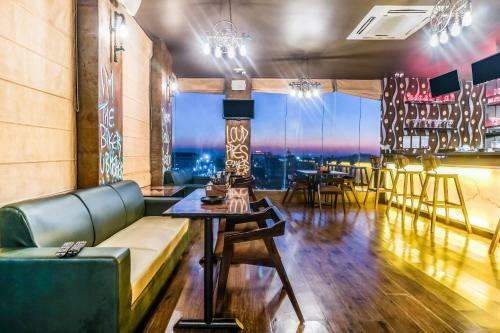Hotel Oyo 65797 Adda Rooms