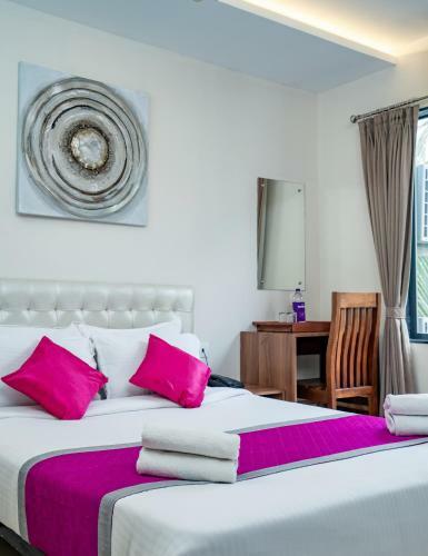 Hotel Nexstay Treats Inn