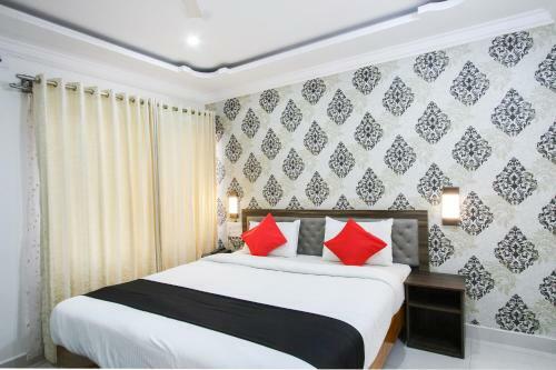 Hotel Oyo 23994 Rich Fort