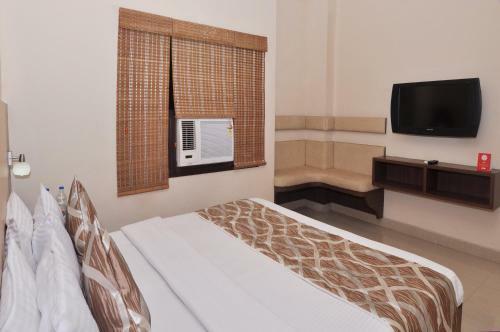 Sivamurugan Hotels