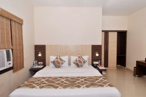 Sivamurugan Hotels