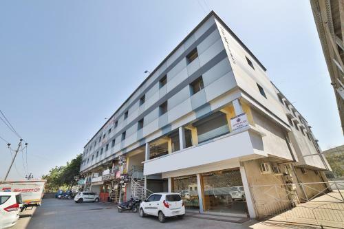 Hotel Oyo 66864 R K Residency