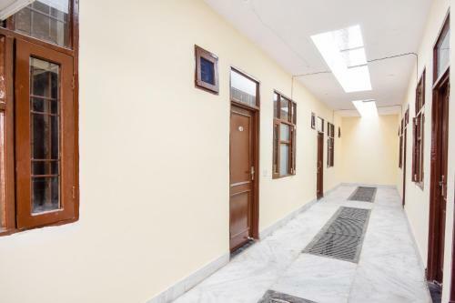 Oyo 48981 Hotel Savera