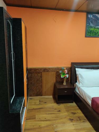 Hostal Paradise Leh Residency