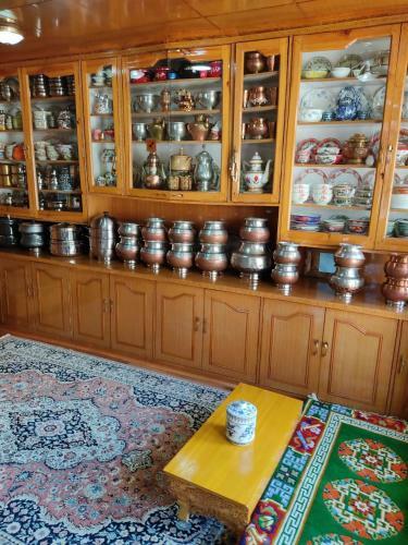 Hostal Paradise Leh Residency