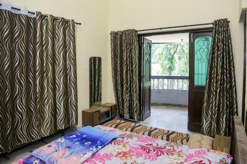 Hotel Ronak Cottage