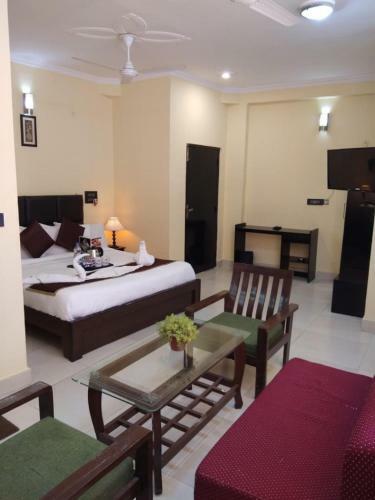 Hotel Pacific Inn Corbett Hill Resort
