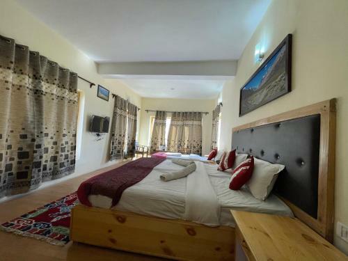 Hotel Khakshal Chubi