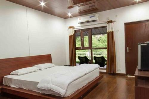 Hotel Adb Mt. Resorts Lansdowne