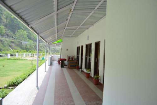 Hotel Adb Mt. Resorts Lansdowne
