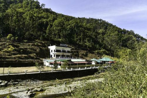 Hotel Adb Mt. Resorts Lansdowne