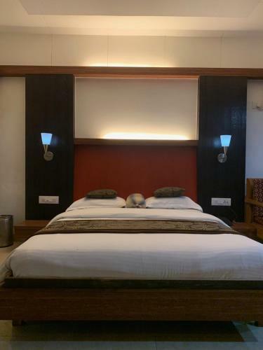 Hotel Honeybee Resort