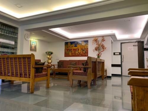Hotel Honeybee Resort