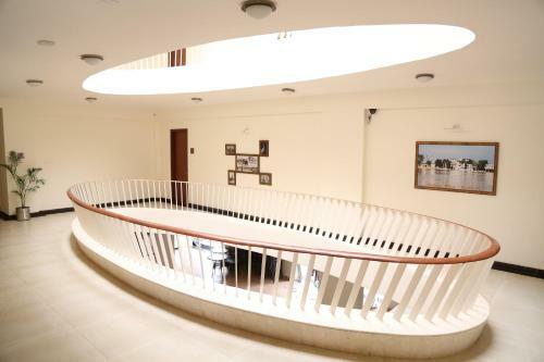 Hotel Sukkur Bhavan's Sb Resorts & Lawns