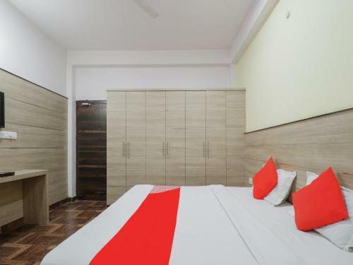 Hotel Oyo 79982 Vishal Palace