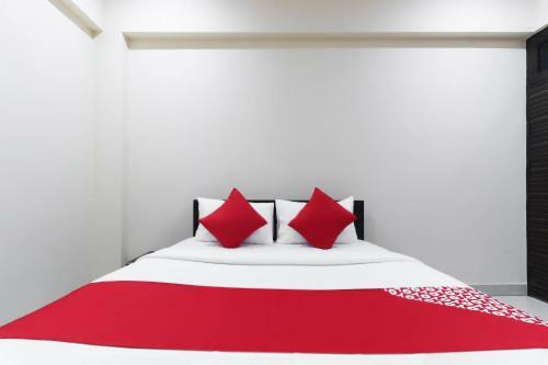 Hotel Oyo 45265 Aditya Inn