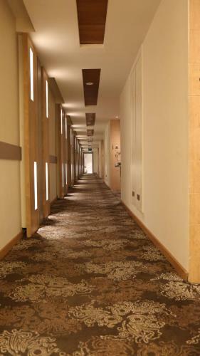 Hotel V