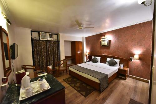 Hotel Tekarees Inn