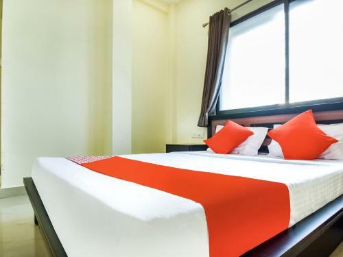 Hotel Oyo 71490 Continental Inn